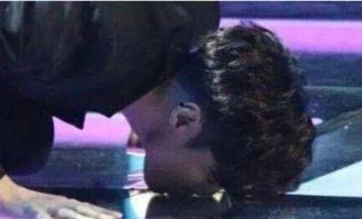 舞台事件吃瓜,揭秘那些年我们一起吃瓜的精彩瞬间