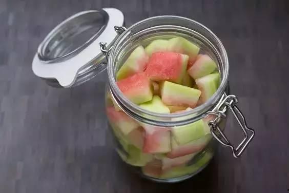 吃瓜不吐皮文案,揭秘娱乐圈那些不为人知的幕后故事