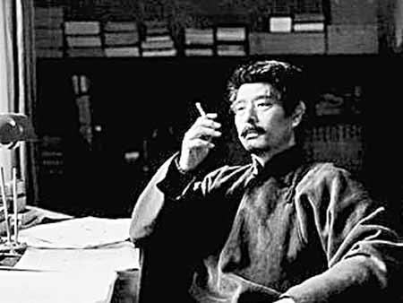 鲁迅形容吃瓜群众,冷漠旁观还是积极参与？