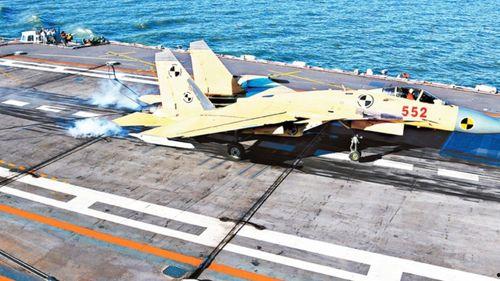 看飞机吃瓜,看飞机吃瓜，体验云端休闲时光