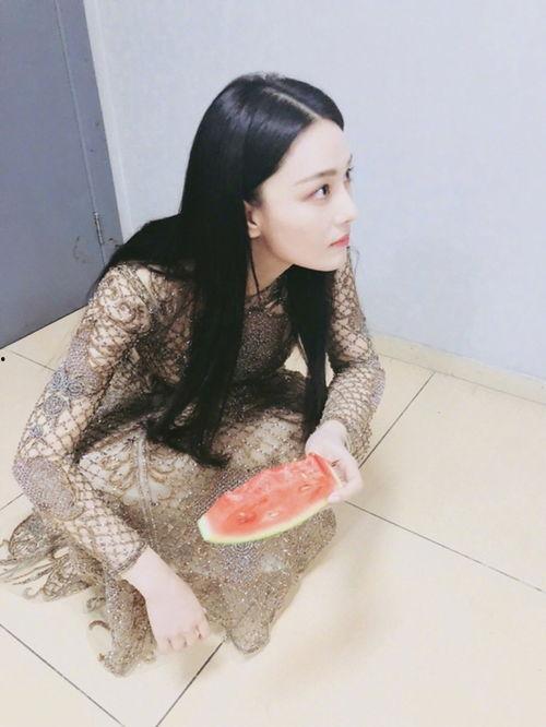 李芊吃瓜,揭秘娱乐圈幕后故事