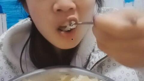 七七吃瓜楠楠,娱乐圈背后的故事  第2张