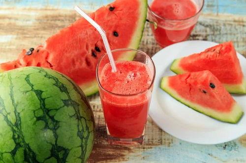 为什么吃瓜喜欢吃西瓜,揭秘为何西瓜成为“吃瓜”首选