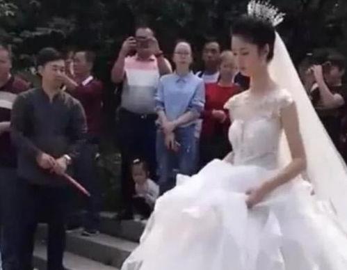 南京新娘吃瓜事件,一场网络舆论的风波与反思  第1张